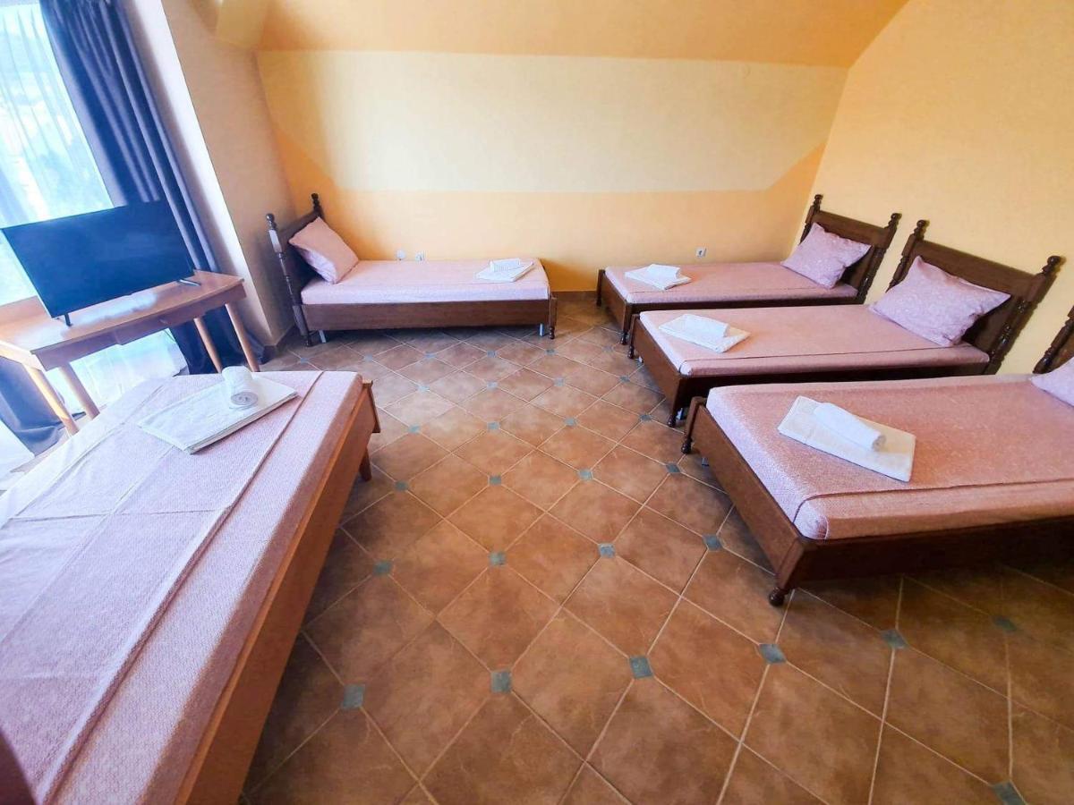 Rooms Cristian Дева Экстерьер фото